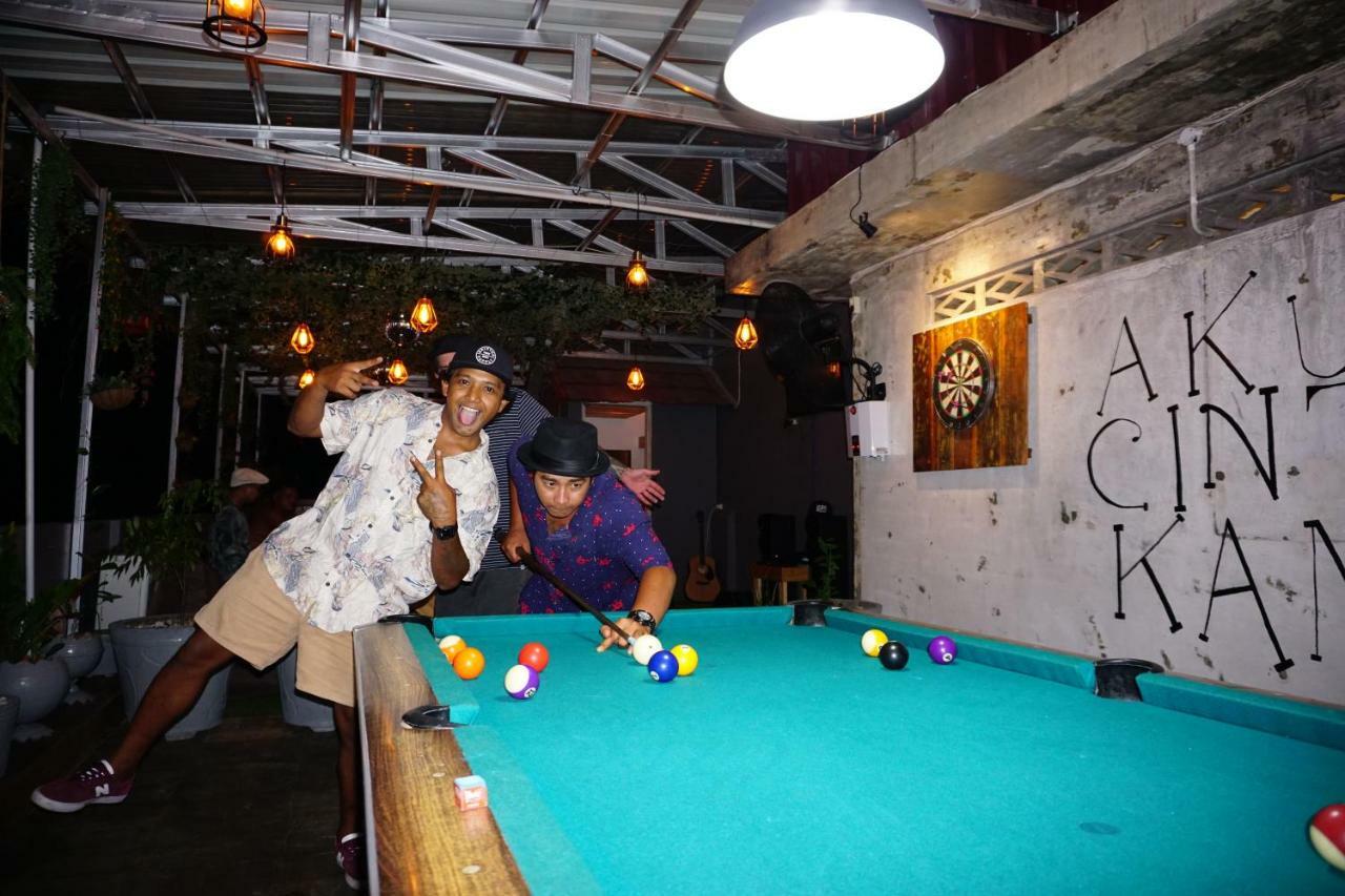 Kokos Hostel Padang City Bagian luar foto